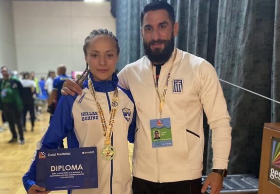 Η Χρυσή Πρωταθλήτρια Παναγιώτα Κούζιλου και ο Βαγγέλης Παπουτσάκης στο Apexsports