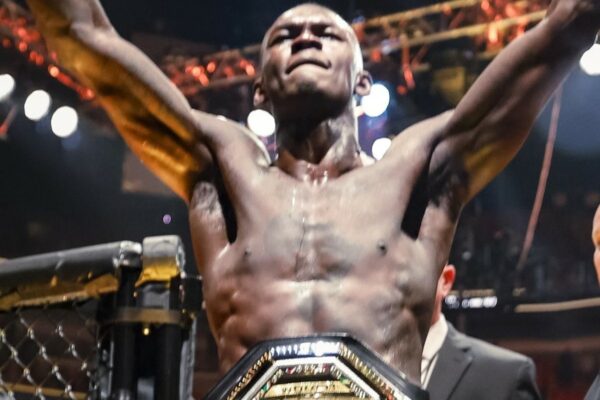 UFC 293: Στο Σίδνεϊ απέναντι στον Στρίκλαντ θα υπερασπιστεί τον τίτλο του ο Αντεσάνια (vid)